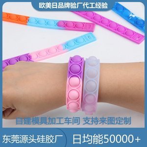 硅膠制品與橡膠制品哪個(gè)更耐用，看完你就知道了[產(chǎn)品百科]